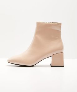 Theoutfitmarket.shop0309db10a6 1