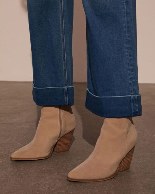 Theoutfitmarket.shop22a1fcd1e9 6