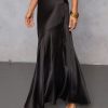 Theoutfitmarket.shop28f7dae245 3