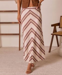 Theoutfitmarket.shop28fb6b6faf 2