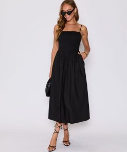 Theoutfitmarket.shop2b3682e062 1