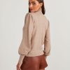 Theoutfitmarket.shop2c15617cf9 11
