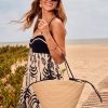 Theoutfitmarket.shop471122de25 6