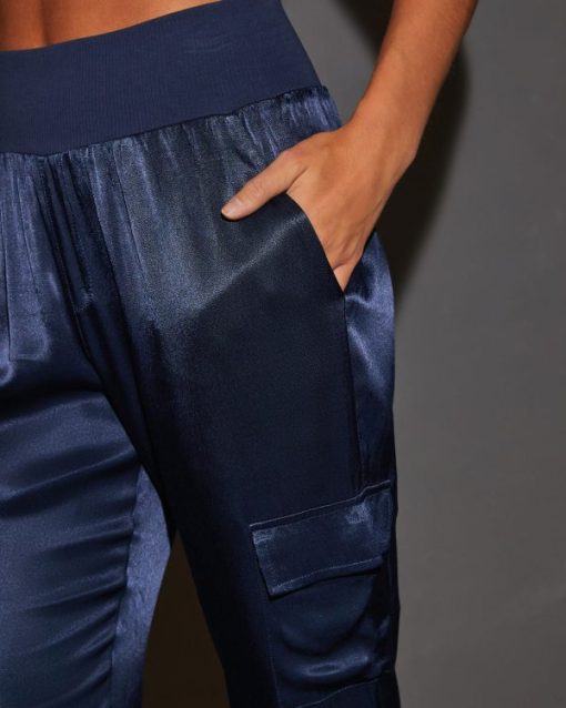 Theoutfitmarket.shop4b8559613d 10