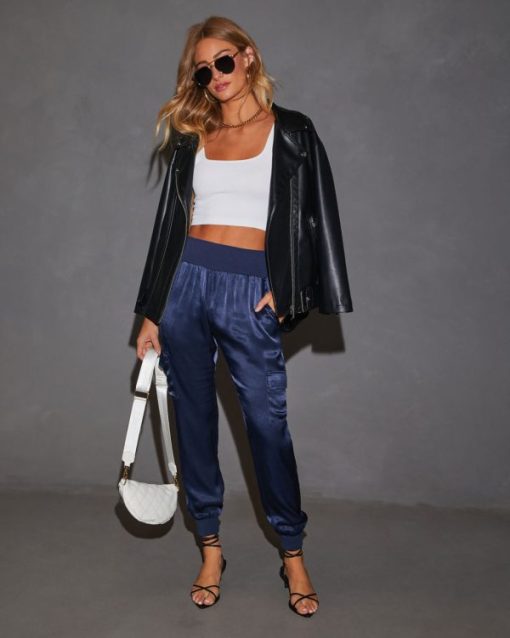 Theoutfitmarket.shop4b8559613d 6
