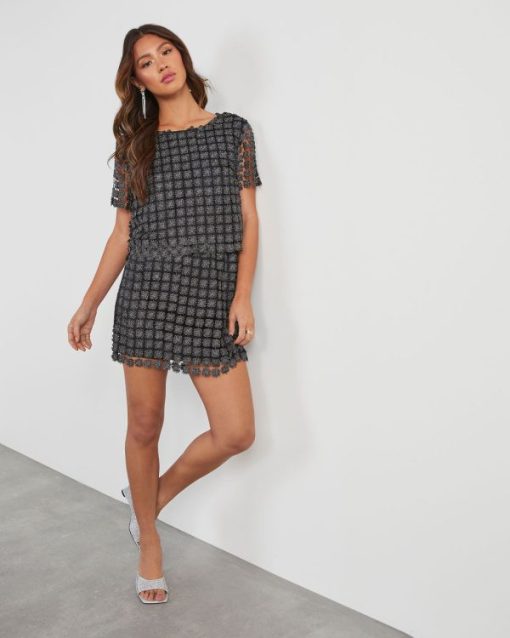 Theoutfitmarket.shop50afb995fd 8