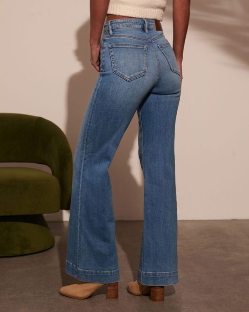 Theoutfitmarket.shop5b90250648 4