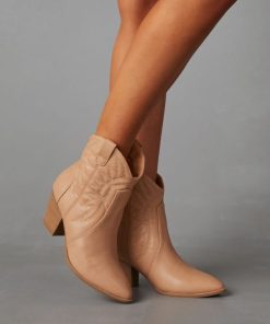 Theoutfitmarket.shop5e86b8763a 1