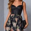 Theoutfitmarket.shop6751ee0b32 2