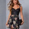 Theoutfitmarket.shop6751ee0b32 5