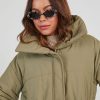 Theoutfitmarket.shop7080d049dc 7