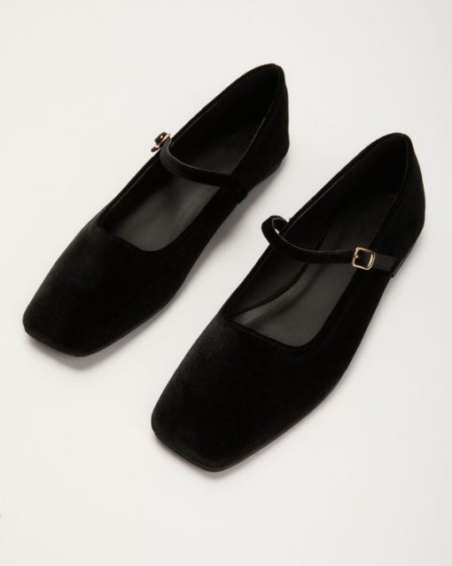 Theoutfitmarket.shop850d12553e 5