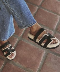 Theoutfitmarket.shop894b7363e9 1