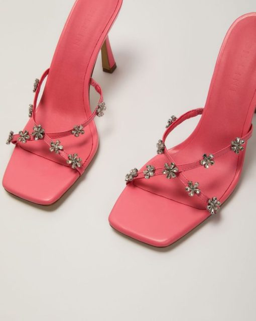 Theoutfitmarket.shopa378f095e4 6