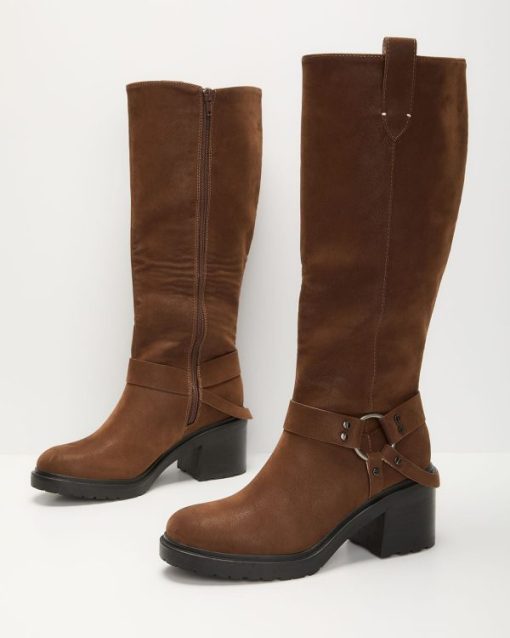 Theoutfitmarket.shopa6e5278a3a 2