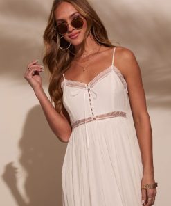 Theoutfitmarket.shopb6364a31bf 2