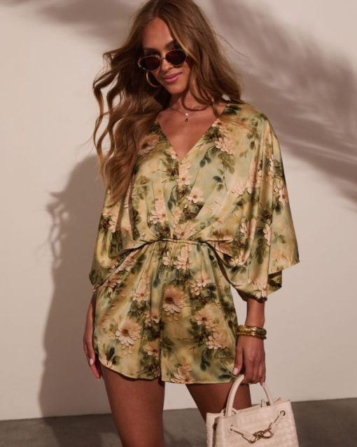 Theoutfitmarket.shopb93071627f 1