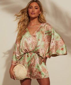 Theoutfitmarket.shopb93071627f 2