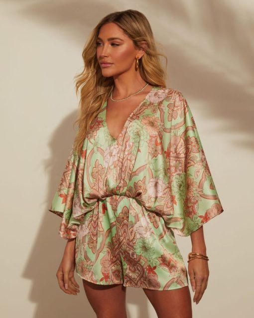 Theoutfitmarket.shopb93071627f 3