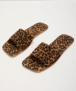 Theoutfitmarket.shopbbf8bb119b 2