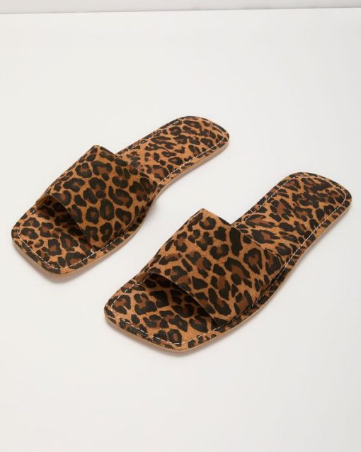 Theoutfitmarket.shopbbf8bb119b 2