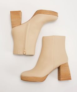 Theoutfitmarket.shopc597d1cd1f 2