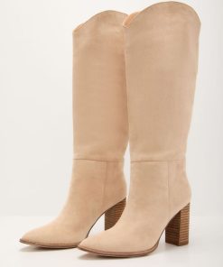 Theoutfitmarket.shopc684912799 2