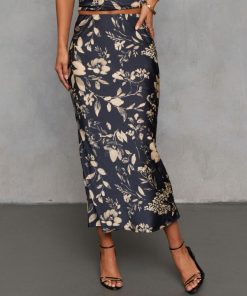 Theoutfitmarket.shopd2b0f68764 2