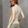 Theoutfitmarket.shopd4faa3703f 7