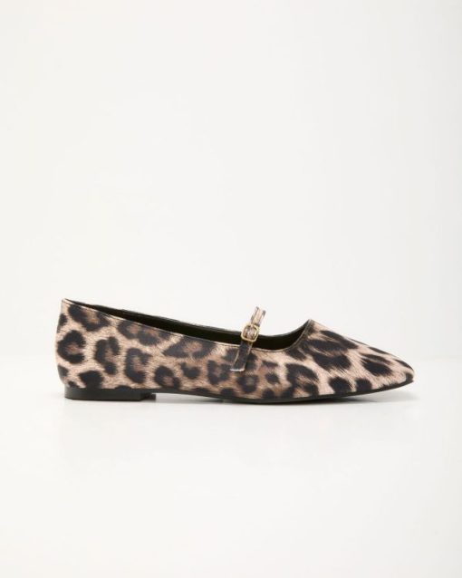 Theoutfitmarket.shope46680975b 3