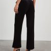 Theoutfitmarket.shopec45eaa846 8
