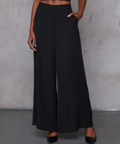 Theoutfitmarket.shopedce8fc3eb 1