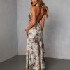 Theoutfitmarket.shopf6ae4b67be 7