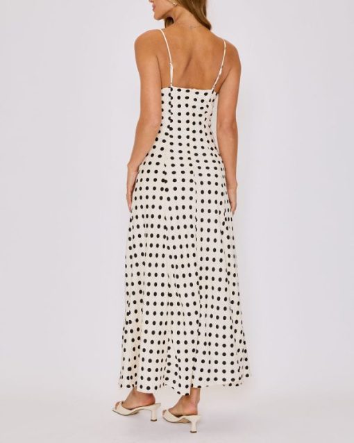 Theoutfitmarket.shopfe1de98c81 4