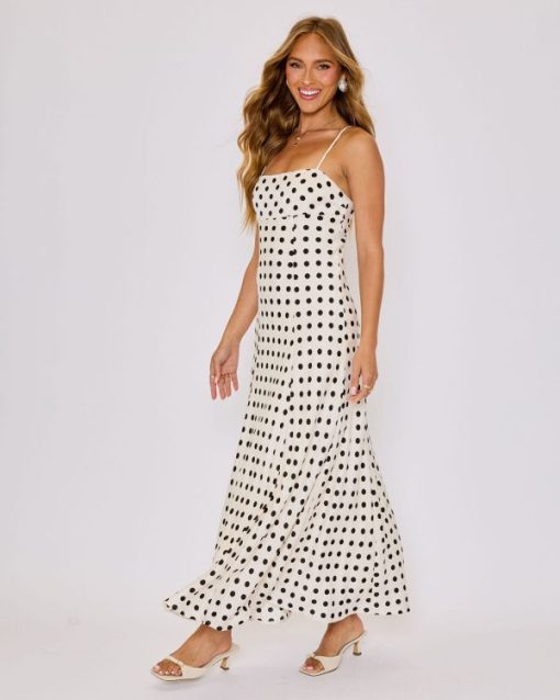 Theoutfitmarket.shopfe1de98c81 5